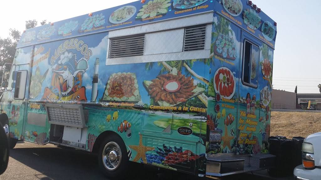 Lonchera (Los Corrales) | restaurant | 1501-1699 W Walnut St, Santa Ana, CA 92703, USA | 7147134392 OR +1 714-713-4392