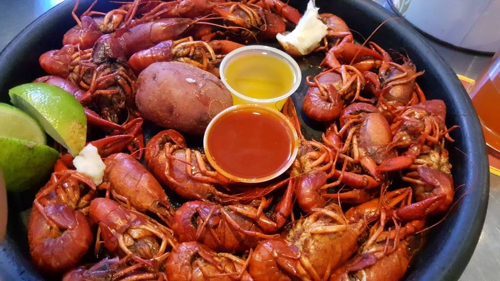 Agua Azul Seafood | restaurant | 425 E Main St, Grand Prairie, TX 75050, USA | 9722625050 OR +1 972-262-5050