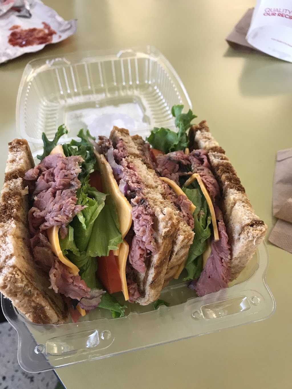 Earl of Sandwich | restaurant | Fort Drum Service Plaza, 184 Floridas Turnpike, Okeechobee, FL 34972, USA | 7726725171 OR +1 772-672-5171