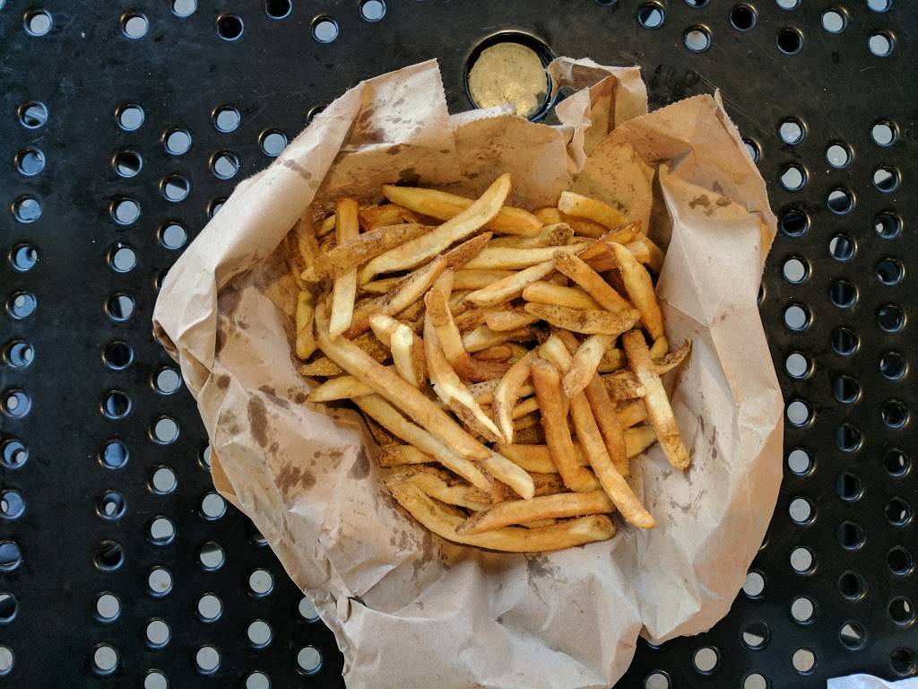 Five Guys | meal takeaway | 1050 W Gladstone St, San Dimas, CA 91773, USA | 9095991124 OR +1 909-599-1124