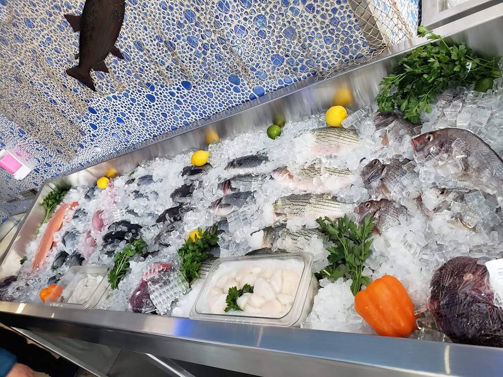 Marina Seafood Restaurant & Market | restaurant | 2415 Steinway St, Astoria, NY 11103, USA | 7184339516 OR +1 718-433-9516