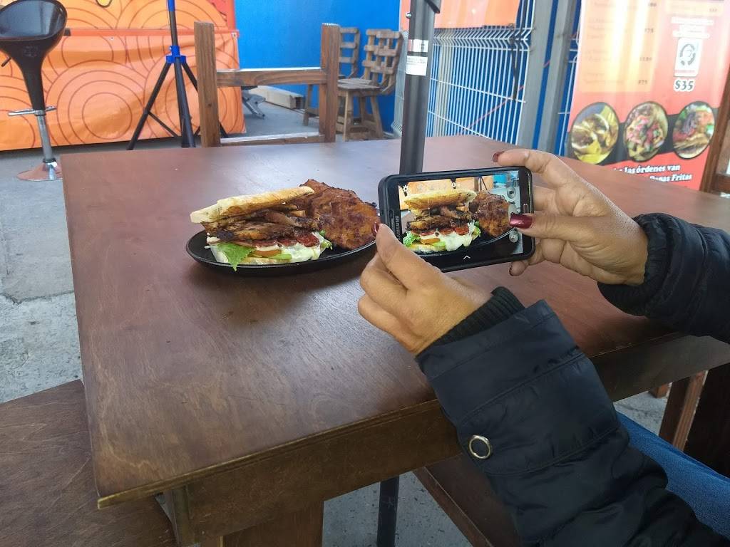 La Probadera Food Truck | restaurant | Empleados, 22820 Ensenada, B.C., Mexico | 016461110017 OR +52 646 111 0017