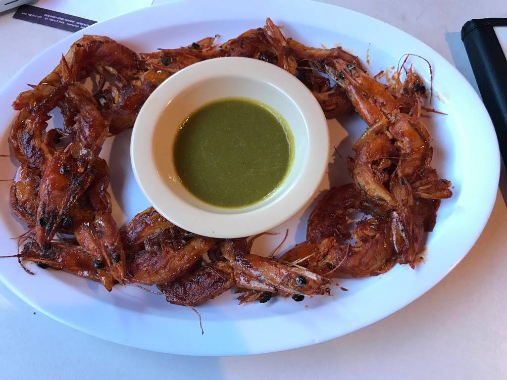 La Perla del Mar 2 | restaurant | 11401 Steele St S #101, Tacoma, WA 98444, USA | 2065192546 OR +1 206-519-2546