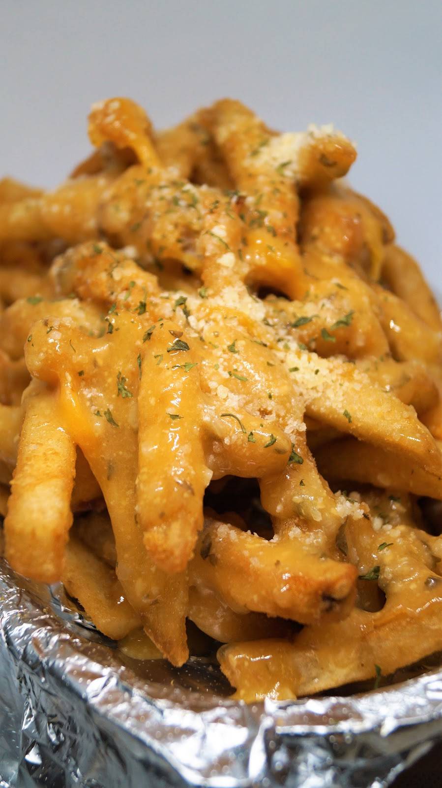 Frankies Tavern | restaurant | 2510 N Ridge Rd, Painesville, OH 44077, USA | 4403542632 OR +1 440-354-2632