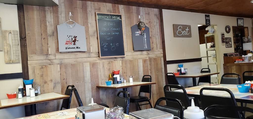 Cow Patties | restaurant | 606 Main St, Warsaw, MO 65355, USA | 6604386046 OR +1 660-438-6046