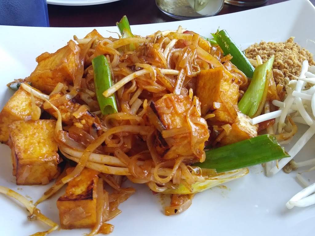 The Memory Thai (Asian) Restaurant | restaurant | 4005 E Desert Inn Rd, Las Vegas, NV 89121, USA | 7029107050 OR +1 702-910-7050