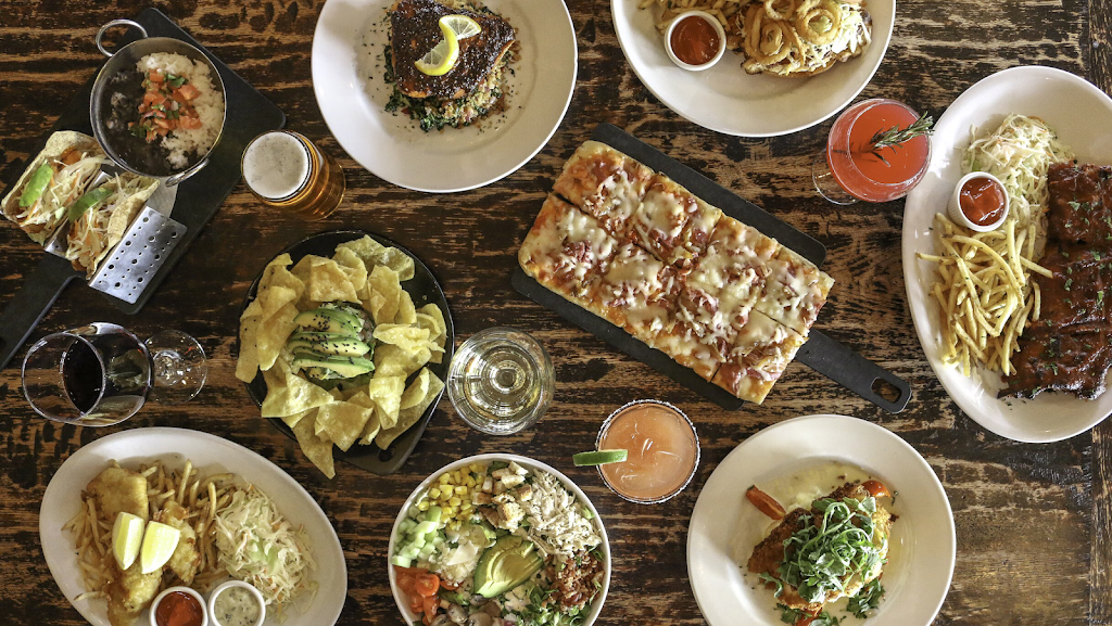 Hutch American Bistro | restaurant | 3301 N Clark St, Chicago, IL 60657, USA | 7732481155 OR +1 773-248-1155