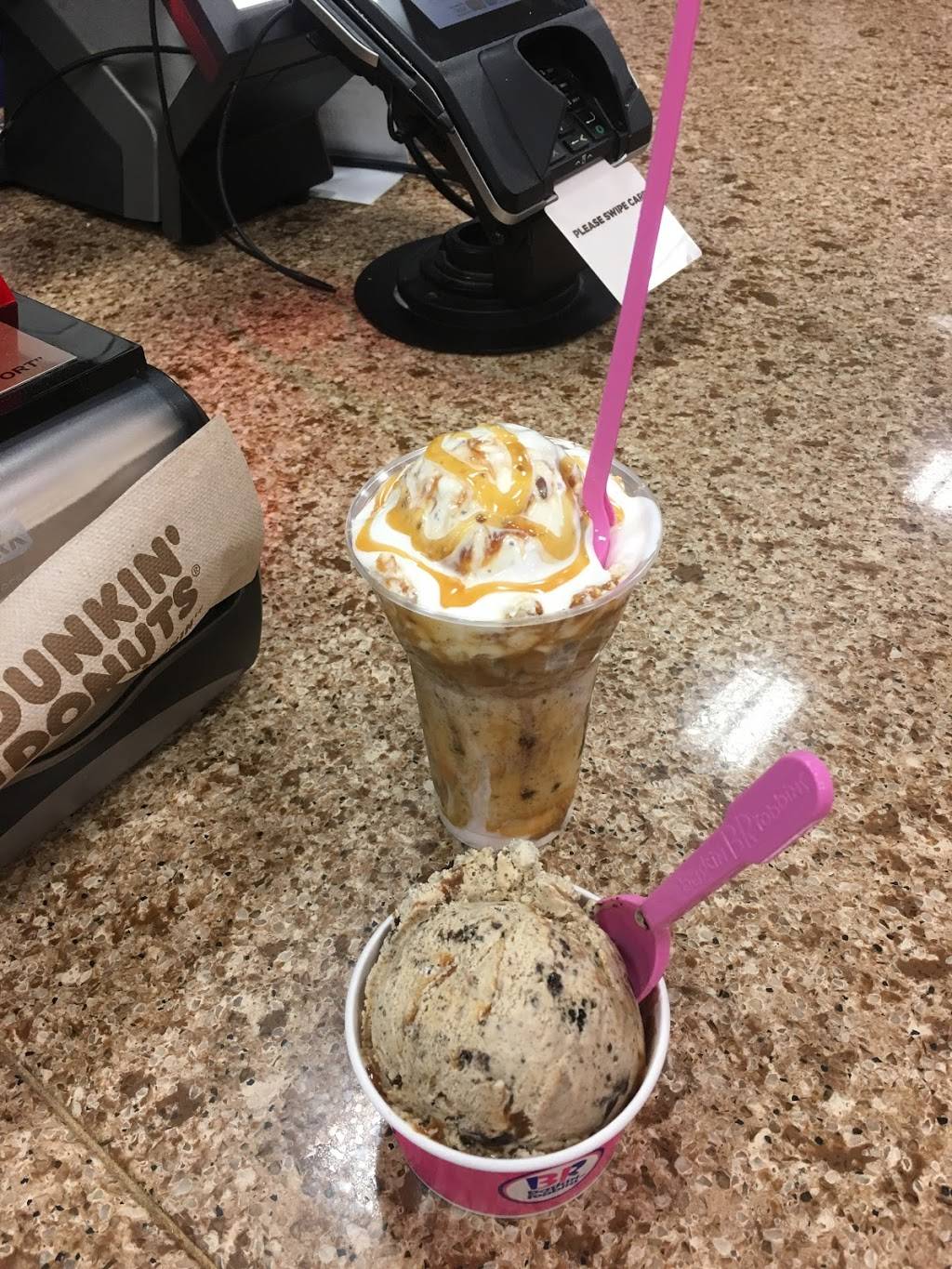 Dunkin Donuts | cafe | 950 W Lumsden Rd, Brandon, FL 33511, USA | 8136893865 OR +1 813-689-3865