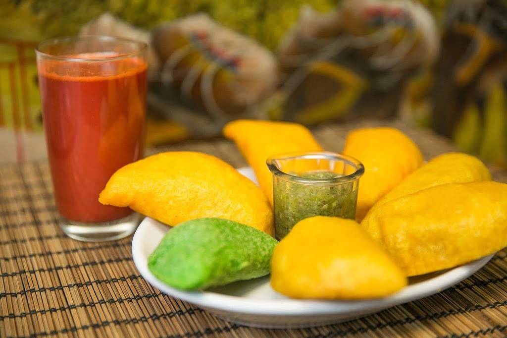 Pizza y Pan Pa Ya | bakery | 1313, 3125 W Montrose Ave, Chicago, IL 60618, USA | 7734632617 OR +1 773-463-2617