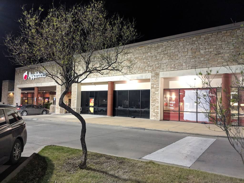 Applebees Grill + Bar | restaurant | 6464 E NW Hwy Suite 510, Dallas, TX 75231, USA | 2143617625 OR +1 214-361-7625