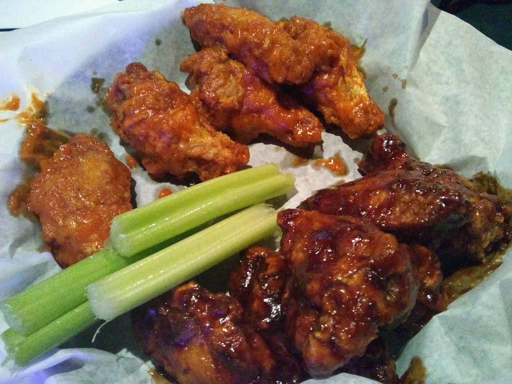 Bannermans Sports Grill | restaurant | 858 IL-59, Bartlett, IL 60103, USA | 6302132400 OR +1 630-213-2400