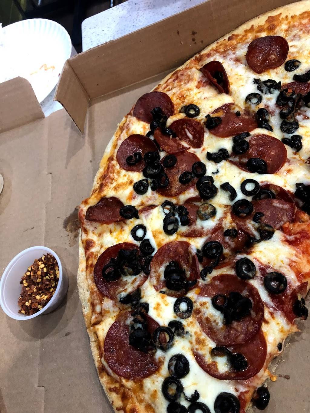 Late Night Pizza | restaurant | 561 Markham Rd, Scarborough, ON M1H 2A3, Canada | 4164310300 OR +1 416-431-0300