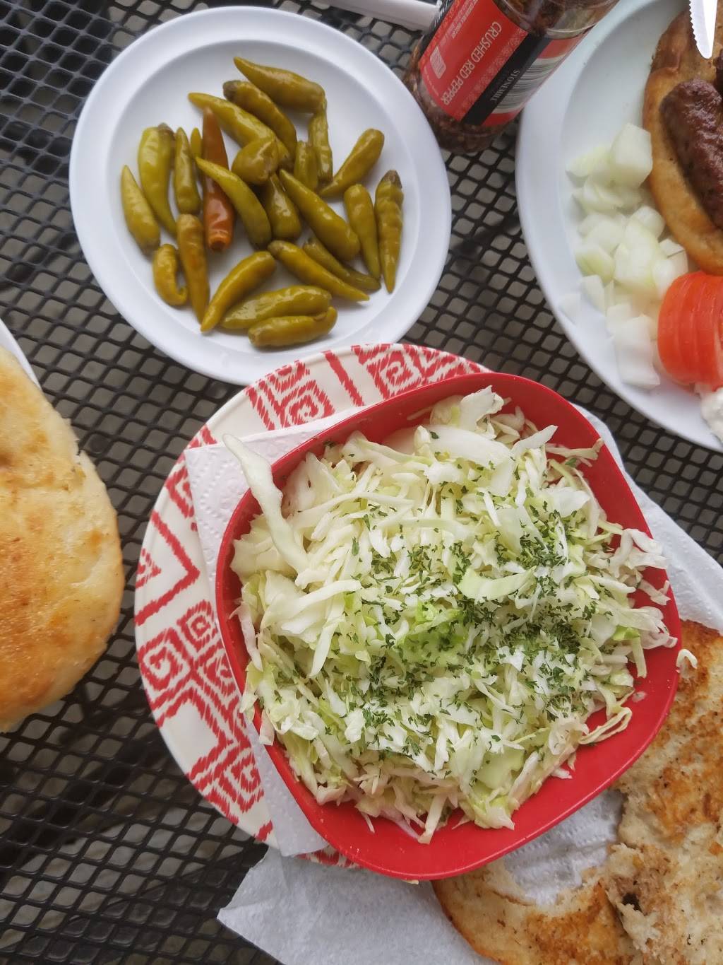 Euro Grill | restaurant | 967 Elmhurst Rd, Des Plaines, IL 60016, USA | 8472584180 OR +1 847-258-4180