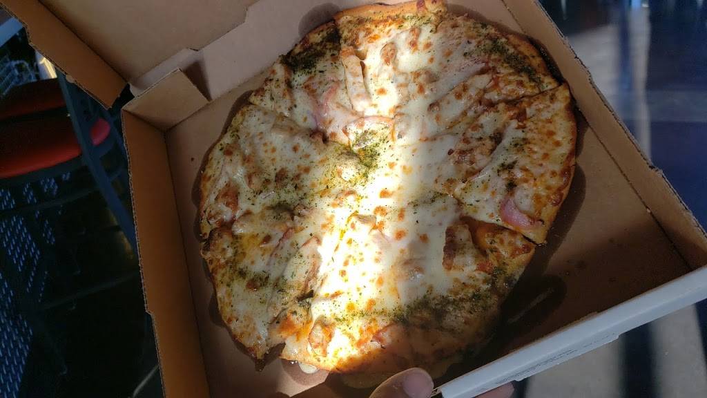 Center Court Pizza & Brew - Pearland Parkway | restaurant | 2560 Pearland Pkwy Suite 182, Pearland, TX 77581, USA | 8322883624 OR +1 832-288-3624