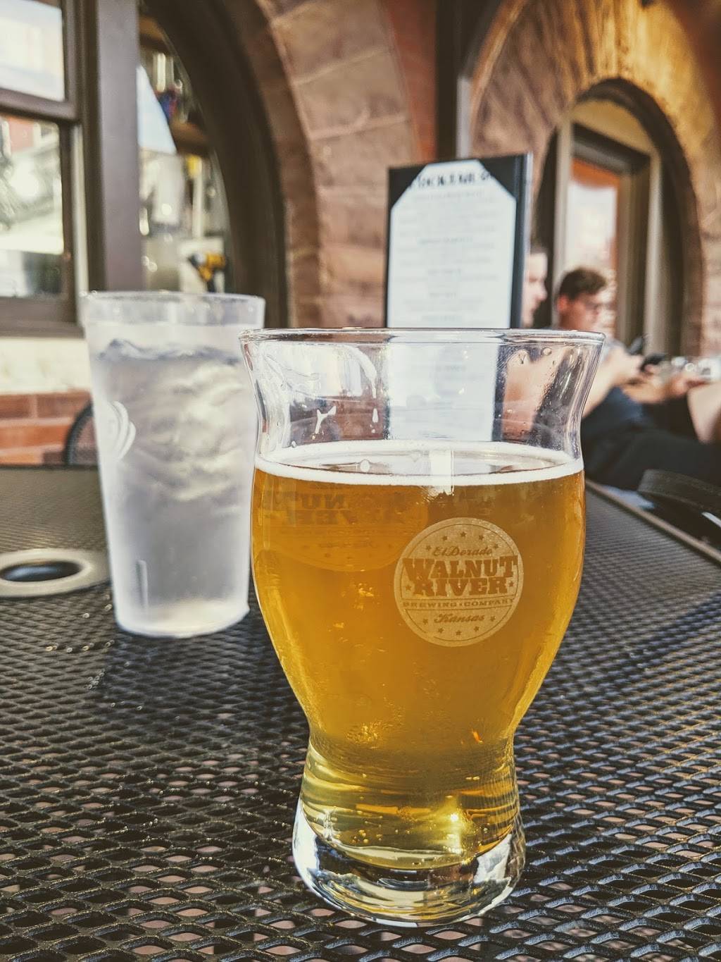 The PourHouse | restaurant | 711 E Douglas Ave, Wichita, KS 67202, USA | 3162604897 OR +1 316-260-4897