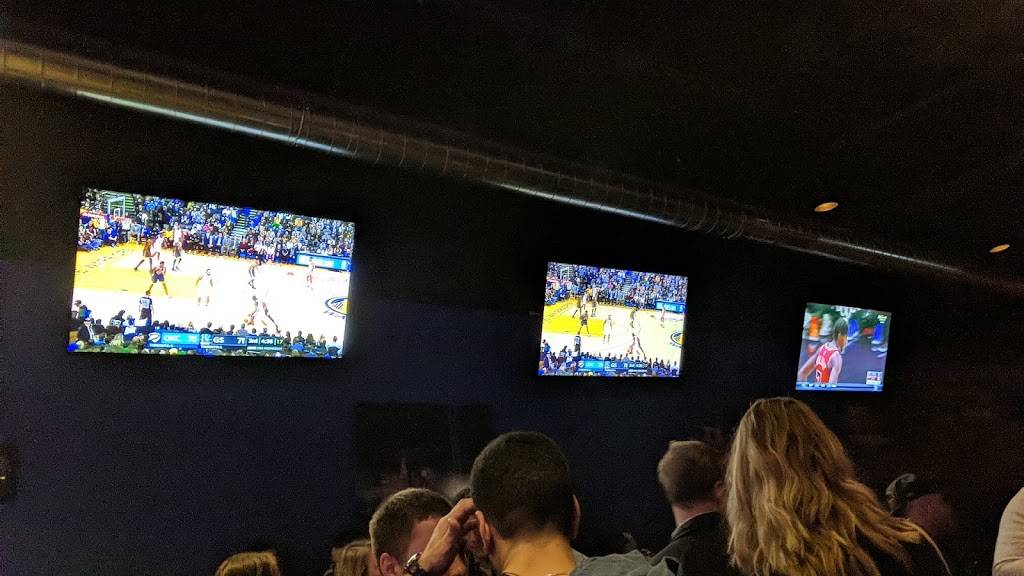 HOSES N CUFFS GRILL + BAR | restaurant | 8355 Indianapolis Blvd, Highland, IN 46322, USA | 2198385909 OR +1 219-838-5909