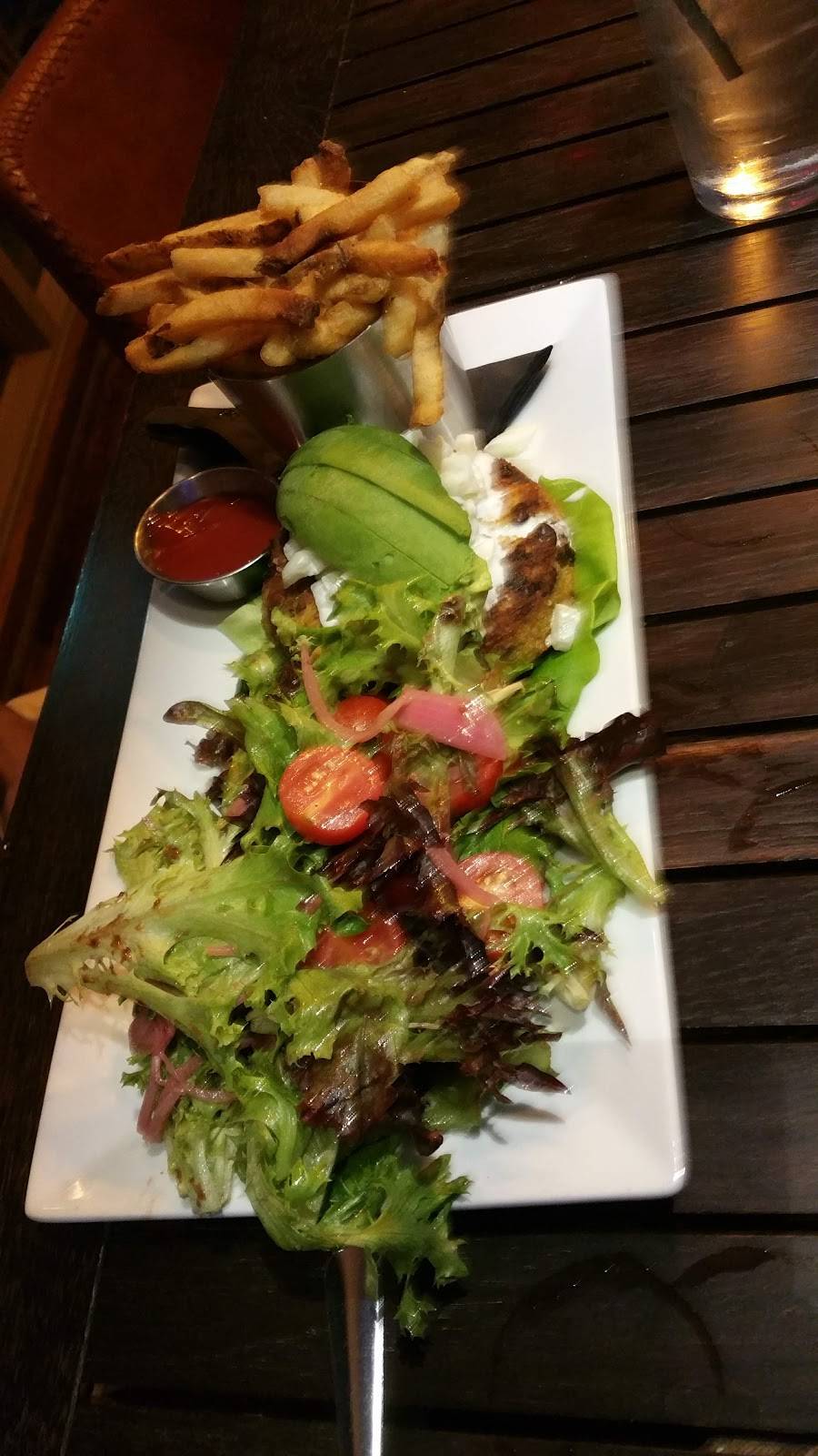 Oz Restaurant & Bar | restaurant | 2950 Clarendon Blvd, Arlington, VA 22201, USA | 7036640693 OR +1 703-664-0693