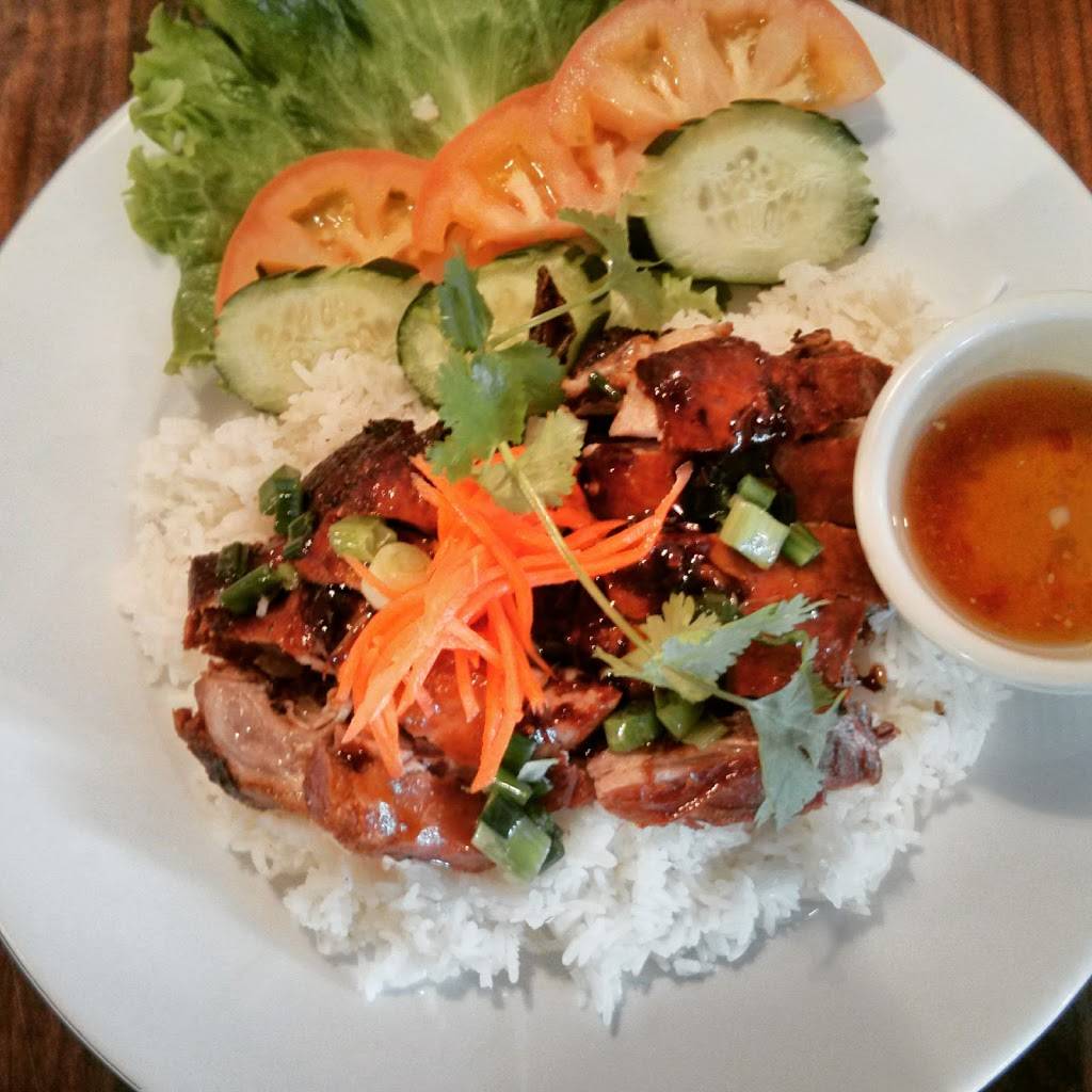 Lele East & West Thai Vietnamese Cuisine | restaurant | 5015 Tacoma Mall Blvd #103, Tacoma, WA 98409, USA | 2533023998 OR +1 253-302-3998