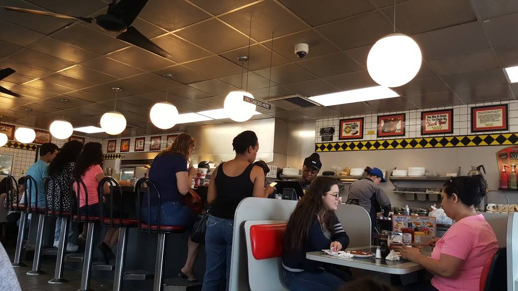 Waffle House | meal takeaway | 10134 Almeda Genoa Rd, Houston, TX 77075, USA | 8323869543 OR +1 832-386-9543