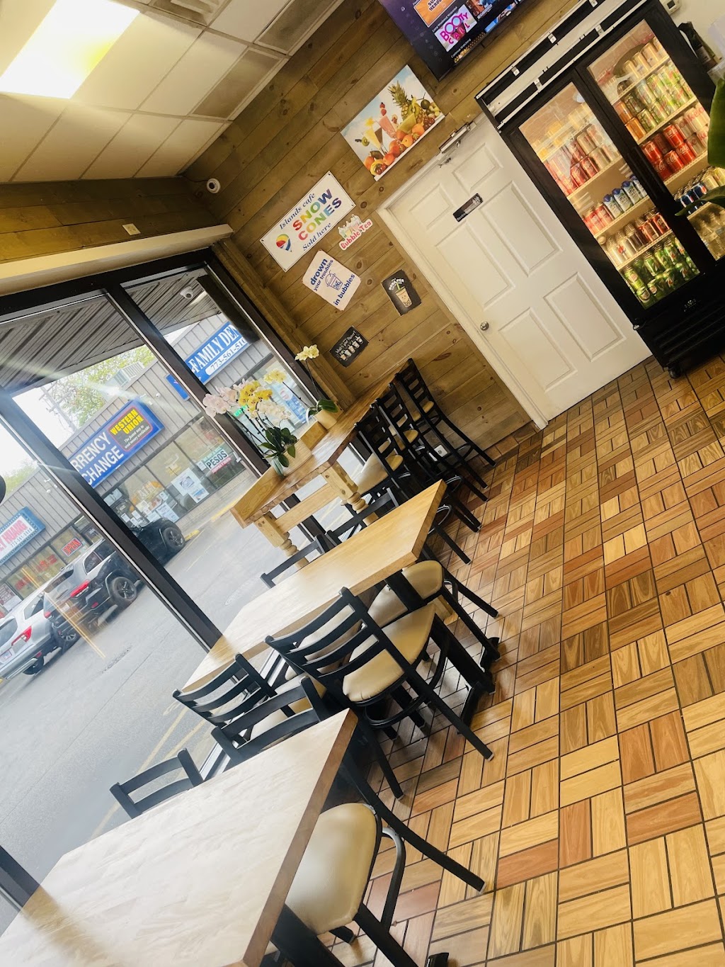 Islands Cafe Co | restaurant | 5212 N Lincoln Ave, Chicago, IL 60625, USA | 3122000280 OR +1 312-200-0280