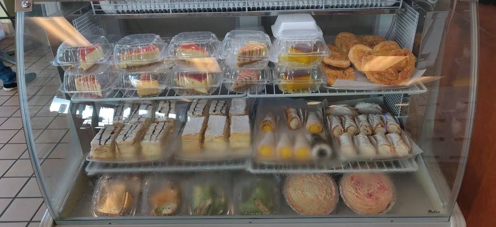 Henrys Cuban Cafe | restaurant | 3565 Jupiter Blvd SE, Palm Bay, FL 32909, USA | 3213273630 OR +1 321-327-3630