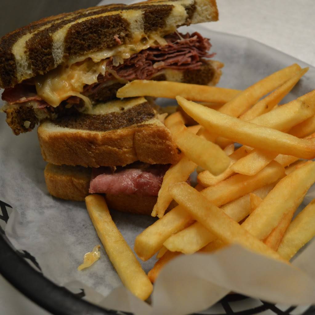 Charlottes Cozy Kitchen and Catering | restaurant | 142 Main St, Pepperell, MA 01463, USA | 9784332693 OR +1 978-433-2693