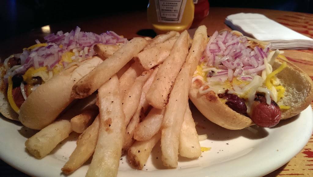 Maxs Sports Bar | restaurant | 6727 N 47th Ave, Glendale, AZ 85301, USA | 6239371671 OR +1 623-937-1671