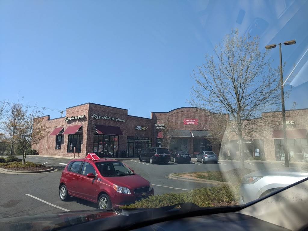 Subway | restaurant | 6035 Gateway Center Dr, Kannapolis, NC 28081, USA | 7047881221 OR +1 704-788-1221
