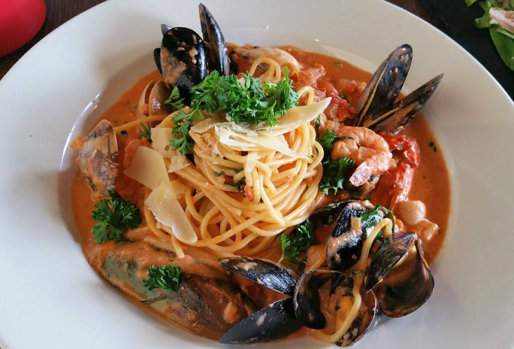 BARDOT Bistro Café | restaurant | 14740 Beach Blvd, La Mirada, CA 90638, USA | 7145210079 OR +1 714-521-0079