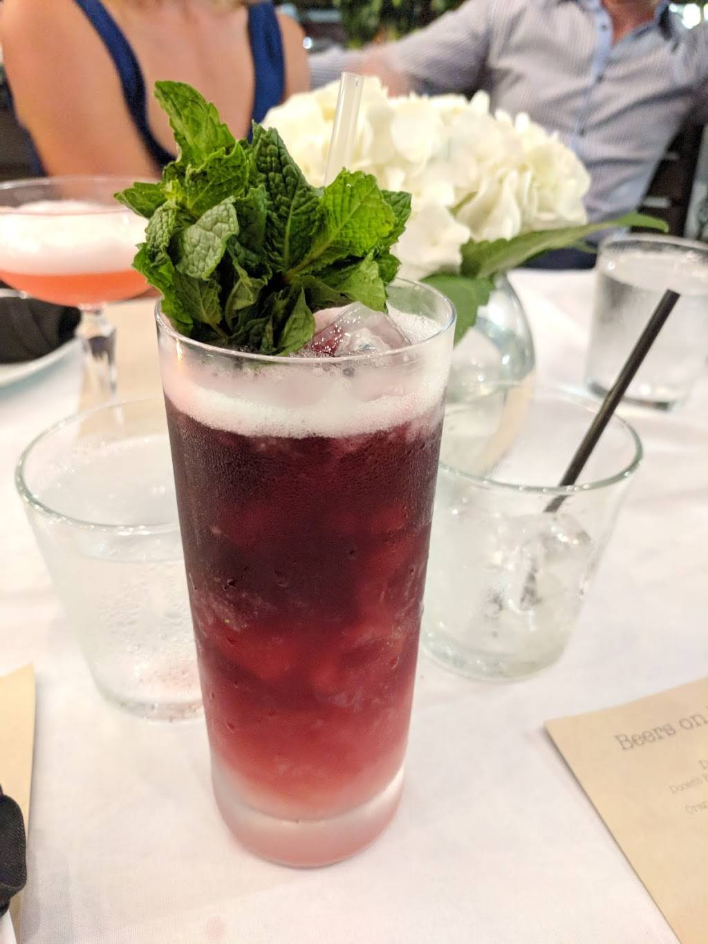 Fleenors Restaurant | restaurant | 400 W 4th St, Santa Ana, CA 92701, USA | 7143165421 OR +1 714-316-5421