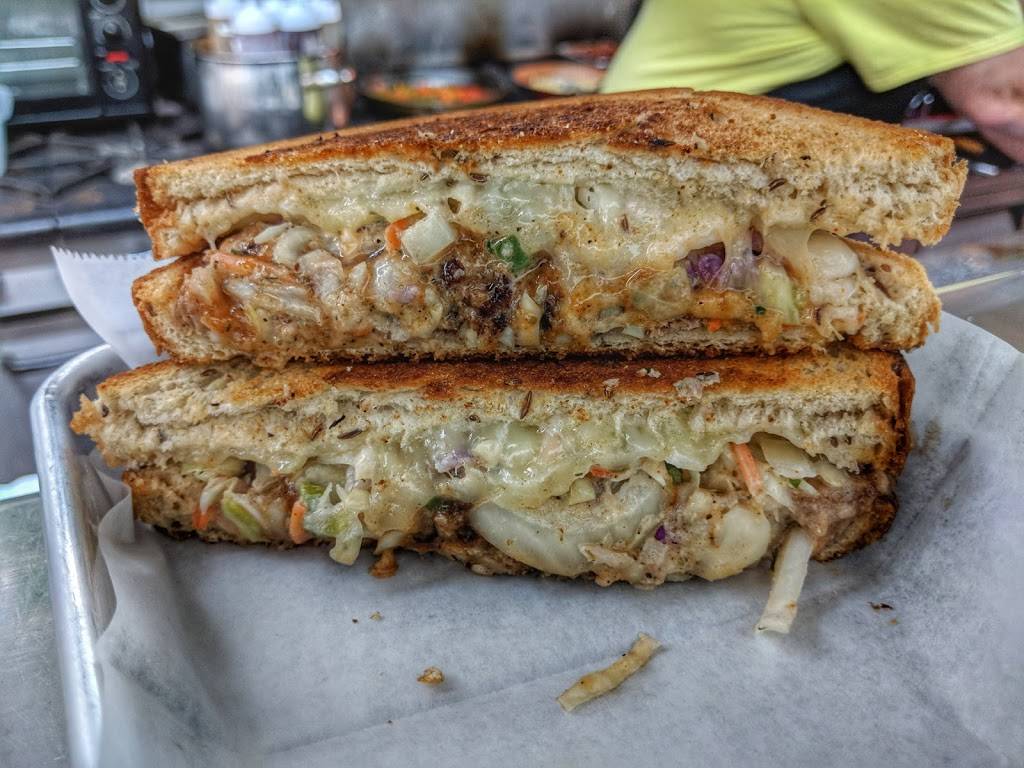 Absolutely CheeZee | restaurant | 1064 Ocean Shore Blvd, Ormond Beach, FL 32176, USA | 3862563180 OR +1 386-256-3180