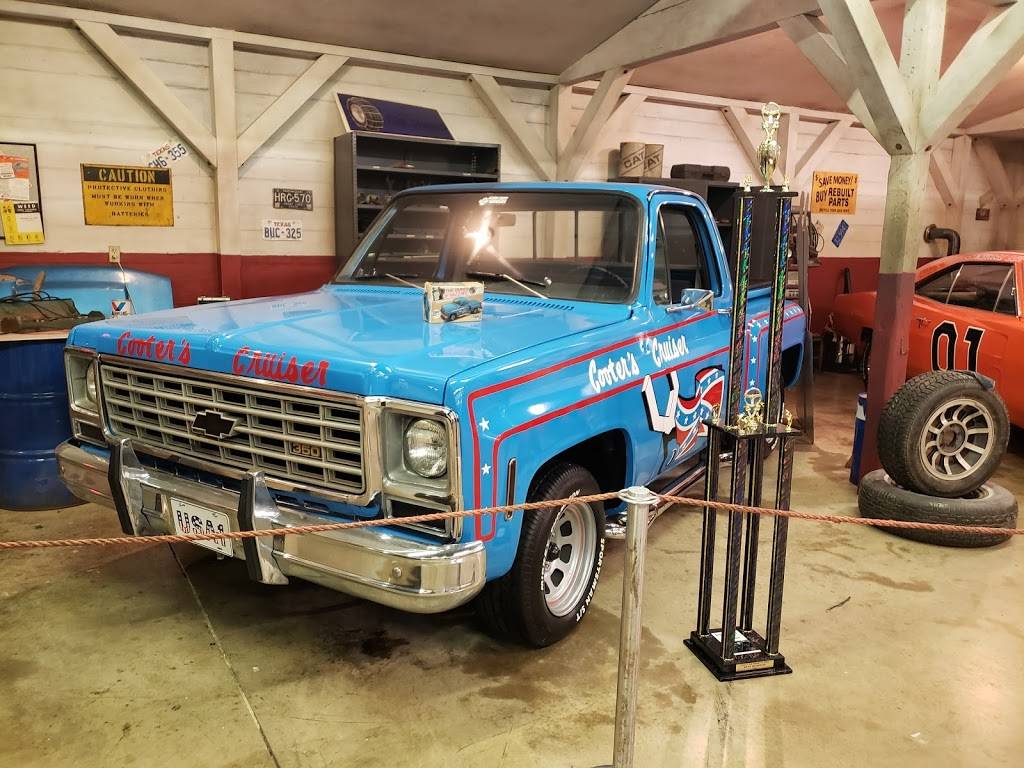 Cooters Luray | restaurant | 4768 US-211, Luray, VA 22835, USA | 5408432515 OR +1 540-843-2515