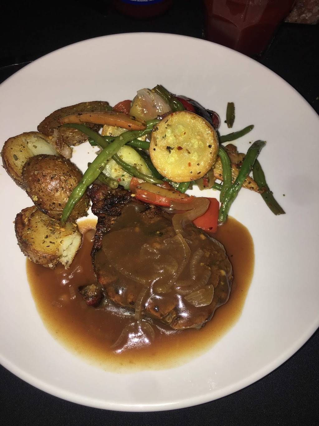 Comme Chez Soi Sherbrooke | restaurant | 875 Rue Belvédère S, Sherbrooke, QC J1H 4C2, Canada | 8195732818 OR +1 819-573-2818