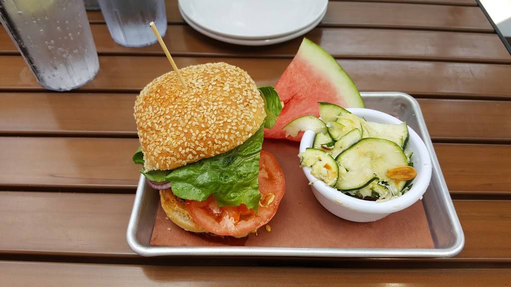 The Smoke Shop BBQ | restaurant | 1, Cambridge, MA 02139, USA | 6175777427 OR +1 617-577-7427