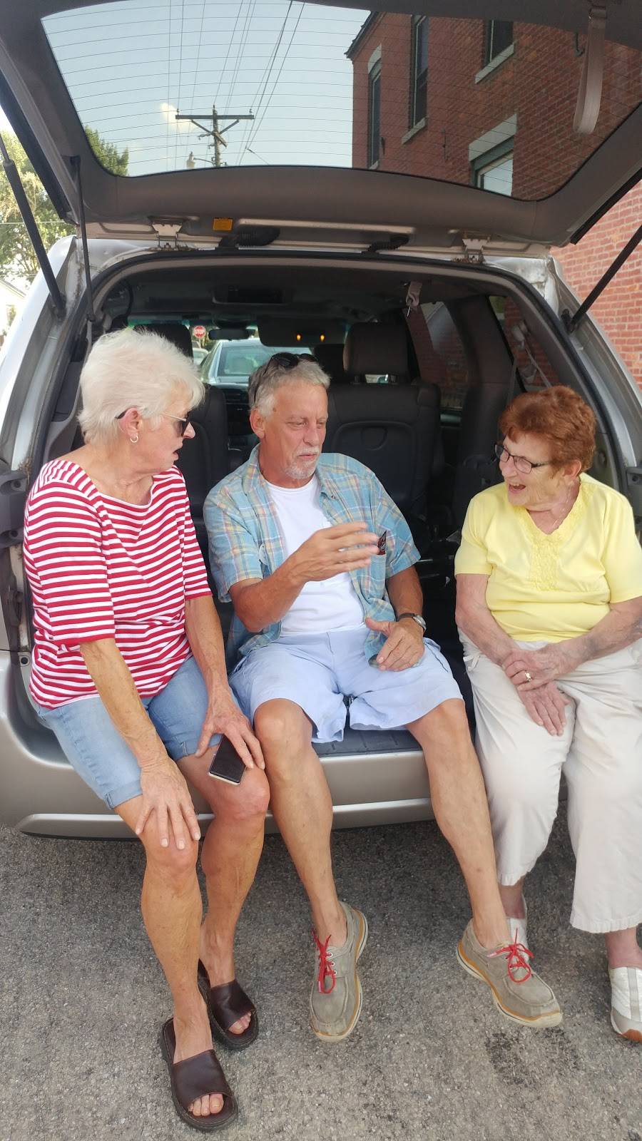 Viking Inn | restaurant | 200 Jefferson St, Hanover, IL 61041, USA | 8155913843 OR +1 815-591-3843