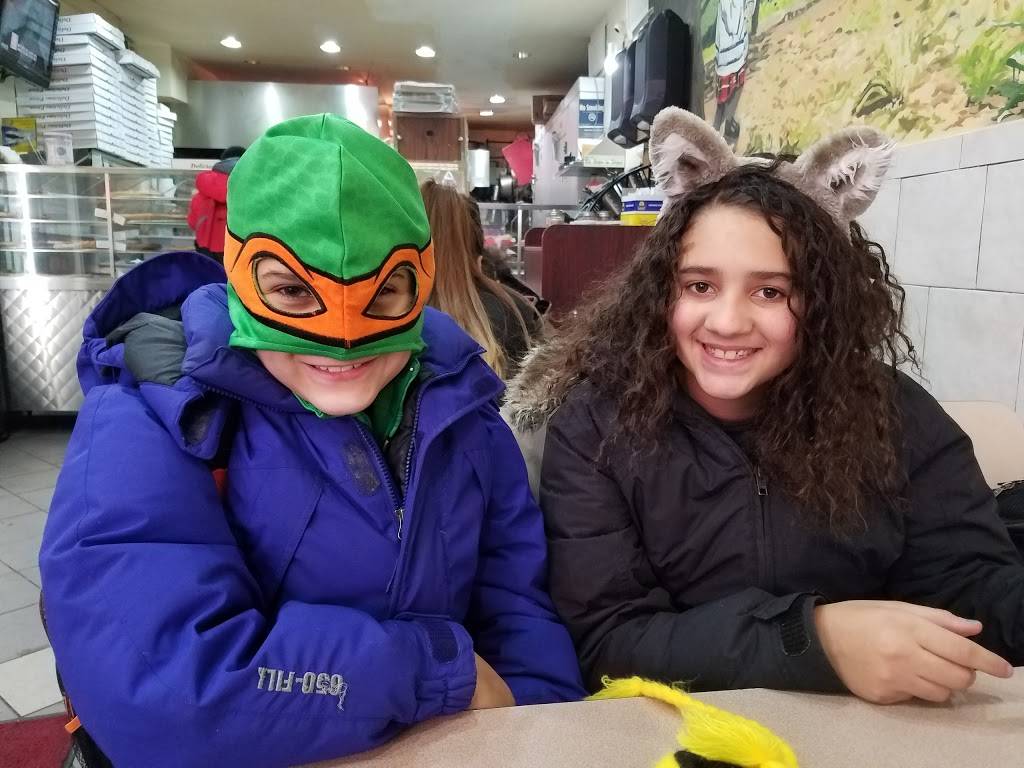 Primavera Pizza | restaurant | 761 Morris Park Ave, Bronx, NY 10462, USA | 7184099303 OR +1 718-409-9303