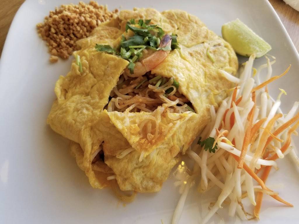 Thai E-San Kitchen | restaurant | 1440 Ary Ln suite b, Dixon, CA 95620, USA | 7076765574 OR +1 707-676-5574