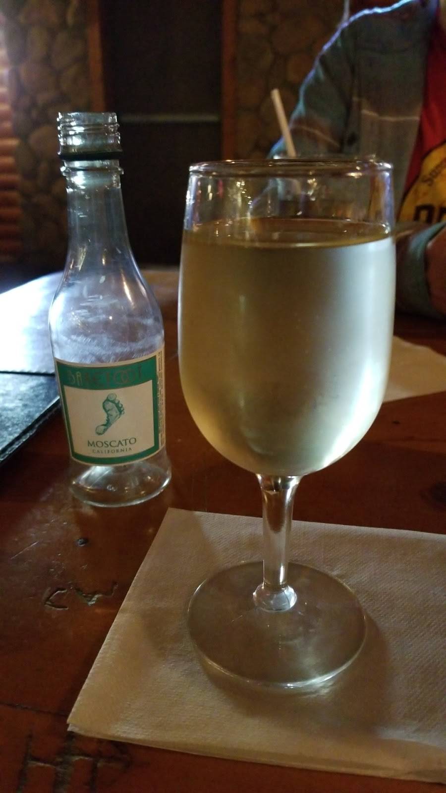 Rustic Inn | restaurant | 133 N Saginaw St, St Charles, MI 48655, USA | 9898656466 OR +1 989-865-6466