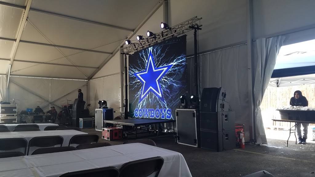 Boiling Tails Co. | restaurant | 816 N Collins St, Arlington, TX 76011, USA | 8172615798 OR +1 817-261-5798