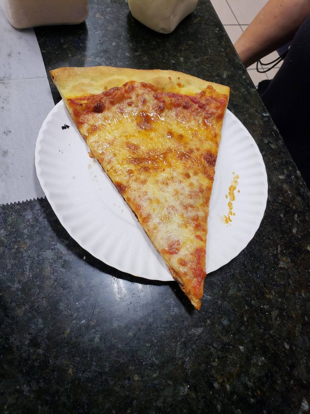 Sbarro | restaurant | 3620 Palisades Center Dr, West Nyack, NY 10994, USA | 8453580966 OR +1 845-358-0966