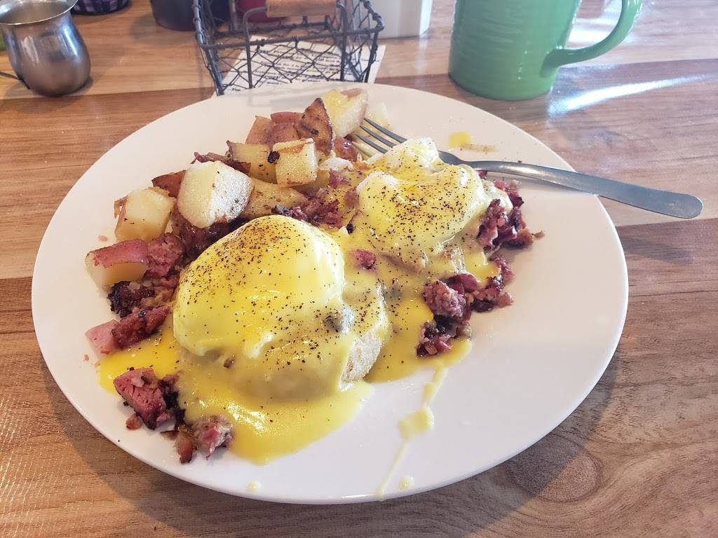 Me & Ds Diner | restaurant | 1517 Post Rd, Wells, ME 04090, USA | 2076465775 OR +1 207-646-5775