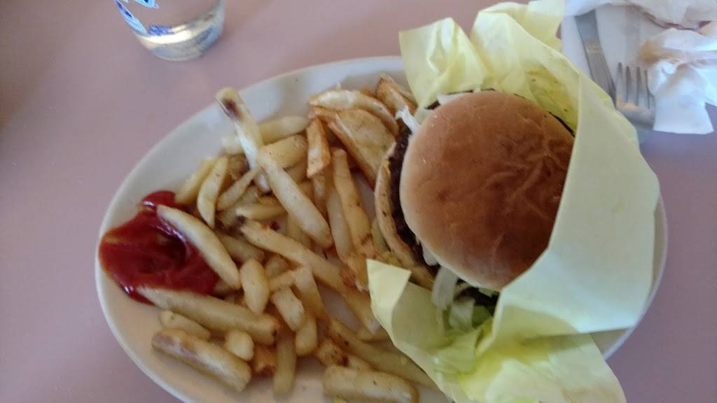 San Lucas Pit Stop Restaurant | restaurant | 54780 Cattlemen Rd, San Lucas, CA 93954, USA | 8313824087 OR +1 831-382-4087