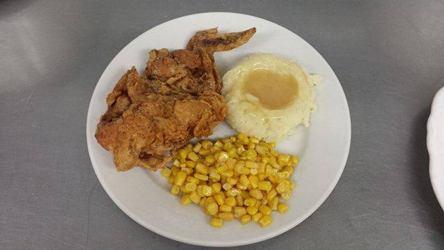 Sonnys Corner Cafe and Pizzeria | restaurant | 302 N Gray St, Sidell, IL 61876, USA | 2172889351 OR +1 217-288-9351