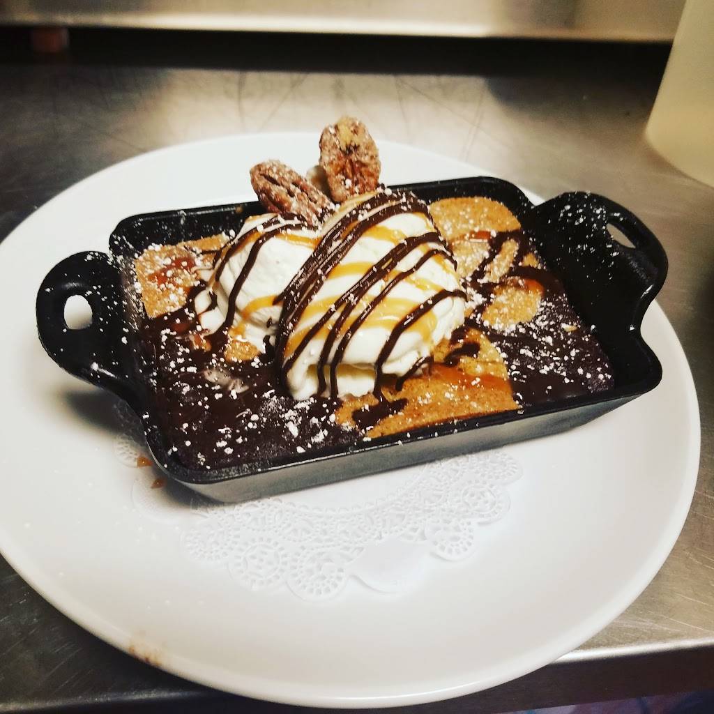 Carmel Valley Chophouse | restaurant | 13762 Center St, Carmel Valley, CA 93924, USA | 8316595886 OR +1 831-659-5886