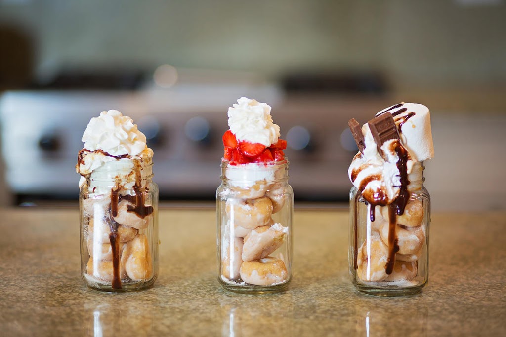 Decadent Flavor | restaurant | 9148 Louisiana St Unit E, Merrillville, IN 46410, USA | 3127021491 OR +1 312-702-1491