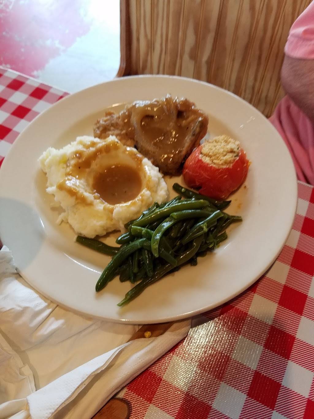 Southern Star | restaurant | 1300 Broad St # 300, Chattanooga, TN 37402, USA | 4232678899 OR +1 423-267-8899