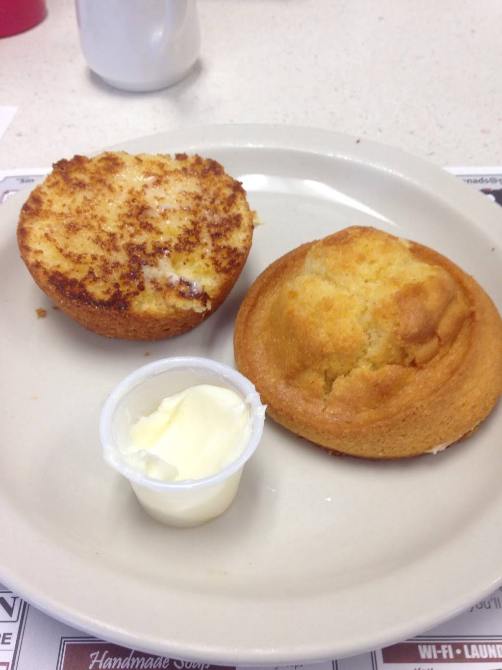 Connies Restaurant | restaurant | 270 Main St, Hanson, MA 02341, USA | 7812948988 OR +1 781-294-8988