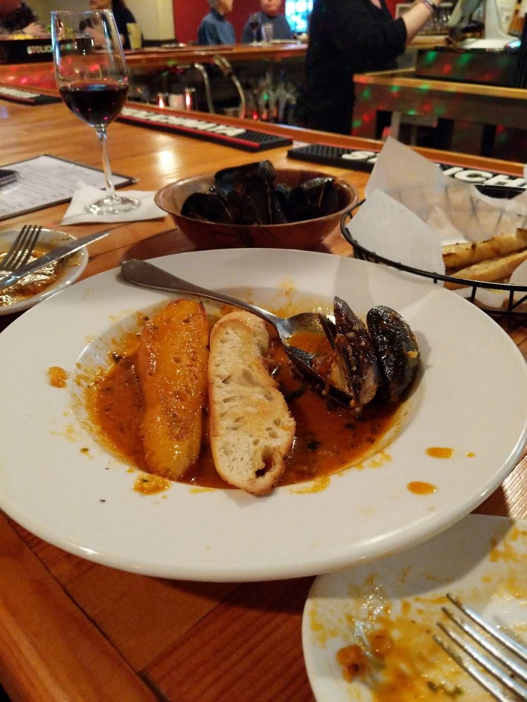 Myrnas Classic Cuisine | restaurant | 131 Lake St, Laconia, NH 03246, USA | 6035278144 OR +1 603-527-8144