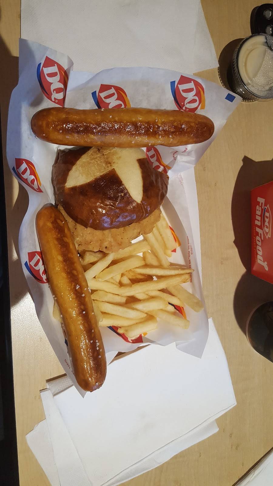 Dairy Queen Grill & Chill | restaurant | 1217 W Vine St, Kissimmee, FL 34741, USA | 4078466305 OR +1 407-846-6305