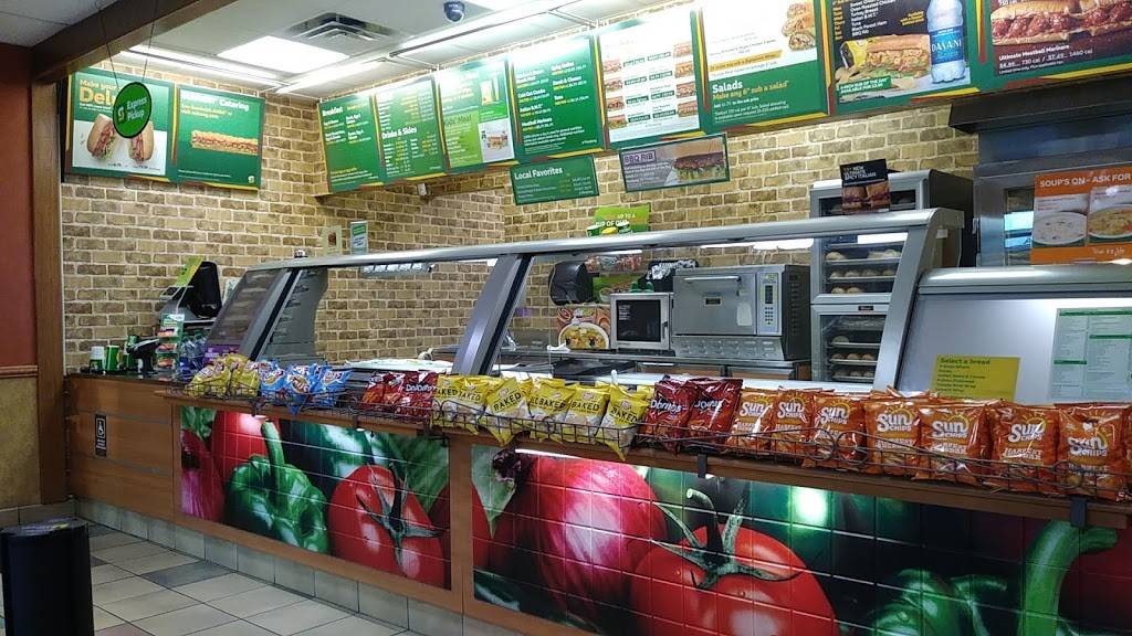 Subway | restaurant | 327 N Krome Ave, Homestead, FL 33030, USA | 3052424460 OR +1 305-242-4460